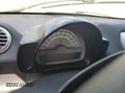 ✅ 2015 Smart fortwo Passion • VIN: WMEEK3BA5FK833086 • Lot: 68665935. Wystawiony na Copart z przebiegiem Nie podano. Bezpłatny archiwum sprzedaży aukcyjnych z USA i szczegółowy raport historii pojazdu na DreamBid. Zdjęcie 9.