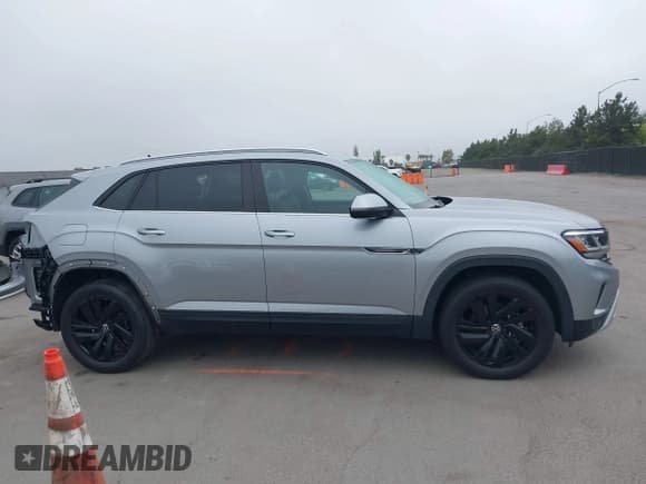 ✅ 2021 Volkswagen Atlas SE • VIN: 1V2WC2CA5MC236132 • Lot: 42391621. Listed on IAAI with 55,145 mi. Free auction sales archive from the USA and detailed vehicle history report at DreamBid. Image 14.