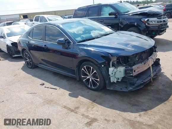 2020 Toyota Camry SE с VIN 4T1G11AK5LU875763, выставлен на аукционе IAAI как лот 43061075 с пробегом 84 575 миль миль и . История ставок и продаж доступна на DreamBid. Изображение 1.