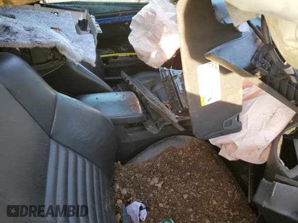 ✅ 2010 Dodge Challenger R/T • VIN: 2B3CJ5DT0AH103784 • Lot: 83268474. Wystawiony na Copart z przebiegiem Nie podano. Bezpłatny archiwum sprzedaży aukcyjnych z USA i szczegółowy raport historii pojazdu na DreamBid. Zdjęcie 7.