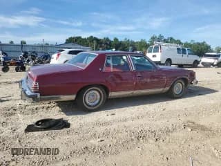 ✅ 1977 Pontiac Bonneville • VIN: 2N69Y7P277218 • Lot: 67911065. Wystawiony na Copart z przebiegiem 97 027 mil. Bezpłatny archiwum sprzedaży aukcyjnych z USA i szczegółowy raport historii pojazdu na DreamBid. Zdjęcie 3.