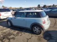 ✅ 2013 MINI Hardtop • VIN: WMWSU3C55DT689959 • Лот: 93443645. Опубликован ранее на Copart с пробегом 86 934 миль. Бесплатный доступ к архиву аукционных продаж из США и подробный отчёт об истории автомобиля на DreamBid. Изображение 2.