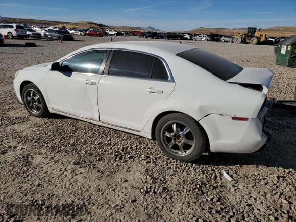 ✅ 2009 Chevrolet Malibu 1LT • VIN: 1G1ZH57BX9F232208 • Lot: 77129864. Listed on Copart with 288,768 mi. Free auction sales archive from the USA and detailed vehicle history report at DreamBid. Image 2.