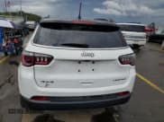 ✅ 2023 Jeep Compass (RED) Edition • VIN: 3C4NJDCN2PT501745 • Lot: 85292675. Wystawiony na Copart z przebiegiem 25 792 mil. Bezpłatny archiwum sprzedaży aukcyjnych z USA i szczegółowy raport historii pojazdu na DreamBid. Zdjęcie 6.