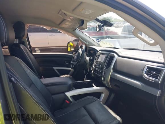 ✅ 2017 Nissan Titan SV • VIN: 1N6AA1E55HN551578 • Lot: 42392063. Listed on IAAI with 123,077 mi. Free auction sales archive from the USA and detailed vehicle history report at DreamBid. Image 5.