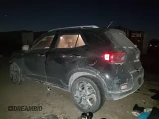 ✅ 2023 Hyundai Venue SEL • VIN: KMHRC8A3XPU249166 • Lot: 42581525. Listed on Copart with 35,009 mi. Free auction sales archive from the USA and detailed vehicle history report at DreamBid. Image 2.