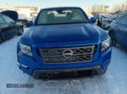 ✅ 2024 Nissan Frontier SV • VIN: 1N6ED1FKXRN650413 • Lot: 43301515. Wystawiony na Copart z przebiegiem 7 991 mil. Bezpłatny archiwum sprzedaży aukcyjnych z USA i szczegółowy raport historii pojazdu na DreamBid. Zdjęcie 5.