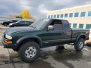 ✅ 2002 Chevrolet S-10 LS • VIN: 1GCCT19W728181040 • Лот: 77814464. Опубликован ранее на Copart с пробегом 116 481 миль. Бесплатный доступ к архиву аукционных продаж из США и подробный отчёт об истории автомобиля на DreamBid. Изображение 1.
