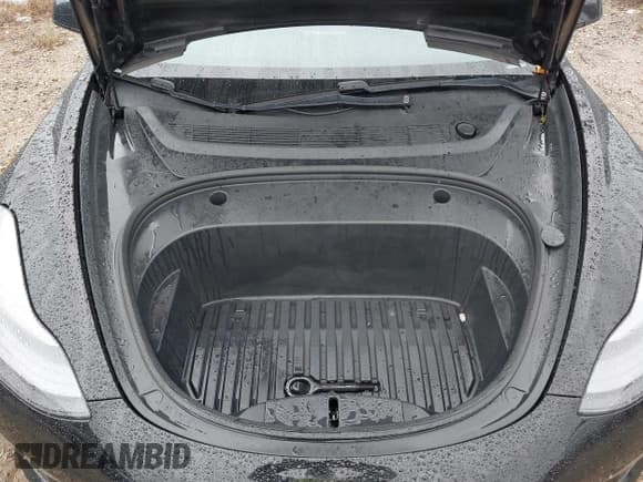 ✅ 2021 Tesla Model 3 Performance • VIN: 5YJ3E1ECXMF914237 • Lot: 43431670. Listed on IAAI with 90,921 mi. Free auction sales archive from the USA and detailed vehicle history report at DreamBid. Image 10.