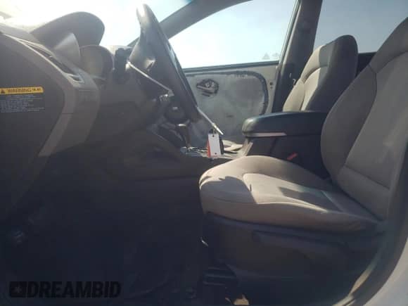 2012 Hyundai Tucson GL z VIN KM8JT3AB2CU339087, wystawiony jako Copart lot #70027414 z przebiegiem 138 172 mil mil oraz Szkoda całkowita • Salvage title. Historia ofert i sprzedaży dostępna na DreamBid. Obrazek 7.