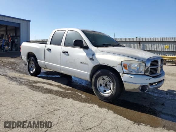 ✅ 2008 Dodge 1500 SLT • VIN: 1D7HA18288J160716 • Lot: 77667834. Listed on Copart with 301,144 mi. Free auction sales archive from the USA and detailed vehicle history report at DreamBid. Image 4.