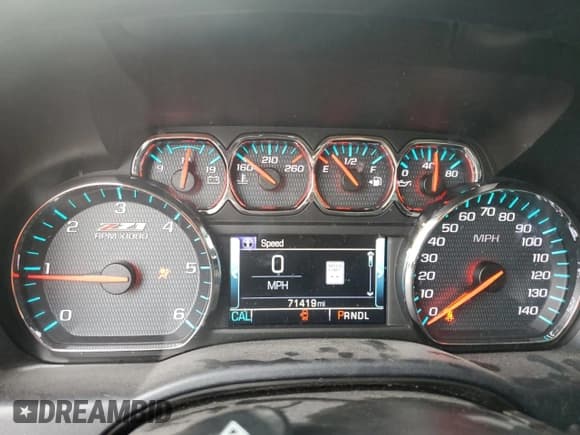 ✅ 2018 Chevrolet Silverado 1500 LT • VIN: 1GCVKREC3JZ257786 • Lot: 92288925. Listed on Copart with 71,419 mi. Free auction sales archive from the USA and detailed vehicle history report at DreamBid. Image 9.