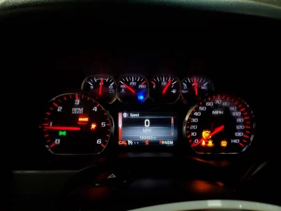 ✅ 2016 GMC Yukon XL SLE • VIN: 1GKS2FKCXGR105975 • Lot: 87233634. Listed on Copart with 183,463 mi. Free auction sales archive from the USA and detailed vehicle history report at DreamBid. Image 9.