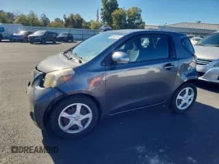 ✅ 2012 Scion iQ • VIN: JTNJJXB07CJ009246 • Lot: 90344745. Wystawiony na Copart z przebiegiem 96 355 mil. Bezpłatny archiwum sprzedaży aukcyjnych z USA i szczegółowy raport historii pojazdu na DreamBid. Zdjęcie 1.