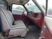 ✅ 1985 Ford Ranger S • VIN: 1FTCR10S8FUA23702 • Lot: 42017521. Wystawiony na IAAI z przebiegiem 12 320 mil. Bezpłatny archiwum sprzedaży aukcyjnych z USA i szczegółowy raport historii pojazdu na DreamBid. Zdjęcie 5.