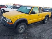 ✅ 2003 Chevrolet S-10 LS • VIN: 1GCCT19X138133298 • Лот: 41810396. Опубликован ранее на IAAI с пробегом 158 005 миль. Бесплатный доступ к архиву аукционных продаж из США и подробный отчёт об истории автомобиля на DreamBid. Изображение 2.