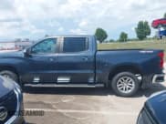 ✅ 2020 Chevrolet Silverado 1500 LT • VIN: 3GCUYDED2LG227493 • Lot: 42639439. Wystawiony na IAAI z przebiegiem 111 273 mil. Bezpłatny archiwum sprzedaży aukcyjnych z USA i szczegółowy raport historii pojazdu na DreamBid. Zdjęcie 15.