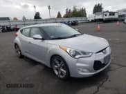 ✅ 2017 Hyundai Veloster • VIN: KMHTC6AD2HU321868 • Lot: 79083584. Wystawiony na Copart z przebiegiem 105 528 mil. Bezpłatny archiwum sprzedaży aukcyjnych z USA i szczegółowy raport historii pojazdu na DreamBid. Zdjęcie 4.