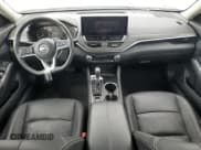 ✅ 2024 Nissan Altima SL • VIN: 1N4BL4EV2RN427584 • Лот: 70897145. Опубликован ранее на Copart с пробегом 15 554 миль. Бесплатный доступ к архиву аукционных продаж из США и подробный отчёт об истории автомобиля на DreamBid. Изображение 8.