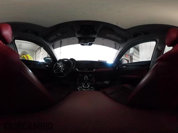 ✅ 2021 Alfa Romeo Stelvio • VIN: ZASPAJAN8M7D15239 • Лот: 41574926. Опубликован ранее на IAAI с пробегом 21 723 миль. Бесплатный доступ к архиву аукционных продаж из США и подробный отчёт об истории автомобиля на DreamBid. Изображение 19.