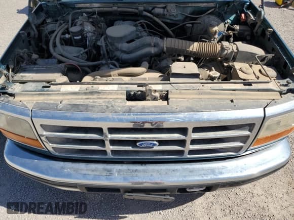 ✅ 1996 Ford Bronco XL • VIN: 1FMEU15N4TLB84331 • Lot: 55642465. Listed on Copart with 204,915 mi. Free auction sales archive from the USA and detailed vehicle history report at DreamBid. Image 12.