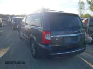 ✅ 2015 Chrysler Town & Country Touring L • VIN: 2C4RC1CG3FR525890 • Lot: 43356681. Listed on IAAI with 114,053 mi. Free auction sales archive from the USA and detailed vehicle history report at DreamBid. Image 3.