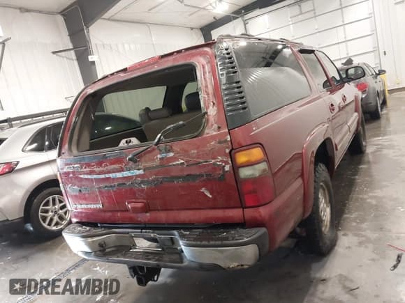 ✅ 2003 Chevrolet Suburban LT • VIN: 1GNFK16Z63J127986 • Лот: 41362871. Опубликован ранее на IAAI с пробегом 245 572 миль. Бесплатный доступ к архиву аукционных продаж из США и подробный отчёт об истории автомобиля на DreamBid. Изображение 16.