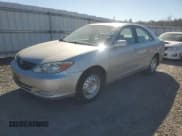✅ 2002 Toyota Camry LE • VIN: 4T1BE32K52U638892 • Lot: 92995305. Wystawiony na Copart z przebiegiem 114 138 mil. Bezpłatny archiwum sprzedaży aukcyjnych z USA i szczegółowy raport historii pojazdu na DreamBid. Zdjęcie 1.