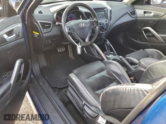 ✅ 2016 Hyundai Veloster Turbo Rally Edition • VIN: KMHTC6AE6GU261049 • Лот: 94185525. Опубликован ранее на Copart с пробегом 93 665 миль. Бесплатный доступ к архиву аукционных продаж из США и подробный отчёт об истории автомобиля на DreamBid. Изображение 8.