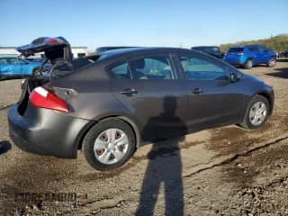 ✅ 2015 Kia Forte LX • VIN: KNAFX4A69F5322662 • Лот: 90105955. Опубликован ранее на Copart с пробегом 204 534 миль. Бесплатный доступ к архиву аукционных продаж из США и подробный отчёт об истории автомобиля на DreamBid. Изображение 3.