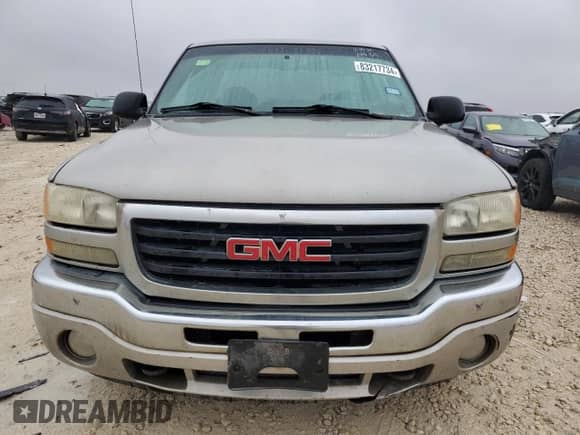 2007 GMC Sierra 1500 SLE1 with VIN 1GTEC19V17Z194092, listed as a Copart auction lot 84996844 with 169,911 mi miles and Salvage title. Bid and sale history available at DreamBid. Image 5.