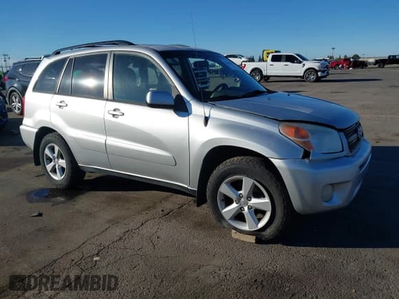 ✅ 2005 Toyota RAV4 • VIN: JTEHD20VX56026975 • Lot: 43603917. Wystawiony na IAAI z przebiegiem 251 006 mil. Bezpłatny archiwum sprzedaży aukcyjnych z USA i szczegółowy raport historii pojazdu na DreamBid. Zdjęcie 1.