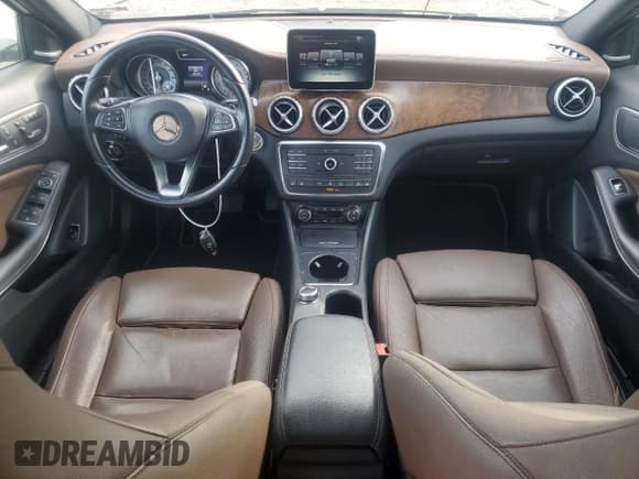 ✅ 2016 Mercedes-Benz GLA 250 • VIN: WDCTG4GB0GJ213939 • Lot: 80730065. Listed on Copart with 141,519 mi. Free auction sales archive from the USA and detailed vehicle history report at DreamBid. Image 8.