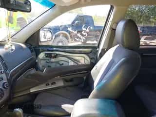 2011 Hyundai Santa Fe SE z VIN 5XYZHDAG1BG062779, wystawiony jako IAAI lot #43229073 z przebiegiem 162 168 mil mil oraz . Historia ofert i sprzedaży dostępna na DreamBid. Obrazek 6.