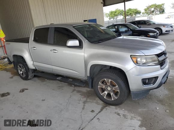 ✅ 2015 Chevrolet Colorado 4WD Z71 • VIN: 1GCGTCE33F1205535 • Лот: 73037684. Опубликован ранее на Copart с пробегом 249 397 миль. Бесплатный доступ к архиву аукционных продаж из США и подробный отчёт об истории автомобиля на DreamBid. Изображение 4.