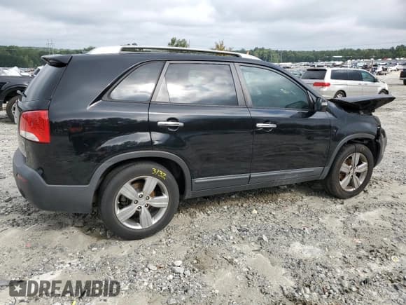 ✅ 2012 Kia Sorento EX • VIN: 5XYKU3A62CG278902 • Lot: 81866345. Wystawiony na Copart z przebiegiem Nie podano. Bezpłatny archiwum sprzedaży aukcyjnych z USA i szczegółowy raport historii pojazdu na DreamBid. Zdjęcie 3.