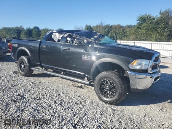 ✅ 2017 Ram 2500 Tradesman • VIN: 3C6UR5CLXHG554543 • Lot: 87458945. Listed on Copart with 147,645 mi. Free auction sales archive from the USA and detailed vehicle history report at DreamBid. Image 4.