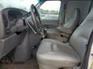 ✅ 2008 Ford Econoline Cargo Commercial • VIN: 1FTNE24W58DA07631 • Лот: 85516695. Опубликован ранее на Copart с пробегом 292 392 миль. Бесплатный доступ к архиву аукционных продаж из США и подробный отчёт об истории автомобиля на DreamBid. Изображение 7.