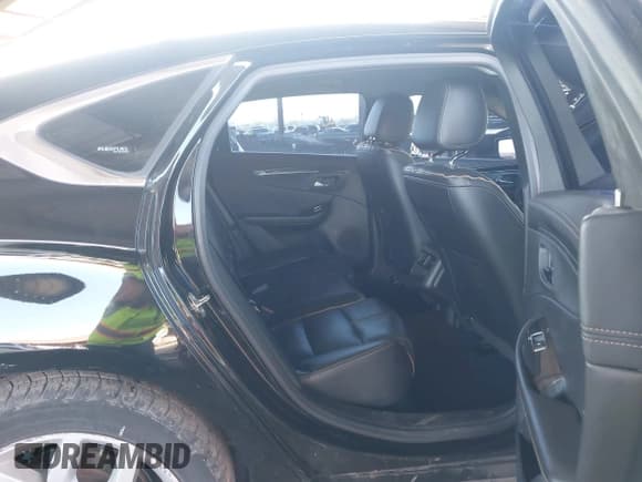 ✅ 2017 Chevrolet Impala Premier • VIN: 2G1145S38H9156830 • Lot: 43155881. Listed on IAAI with 152,415 mi. Free auction sales archive from the USA and detailed vehicle history report at DreamBid. Image 8.