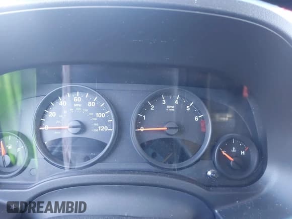 ✅ 2013 Jeep Patriot Sport • VIN: 1C4NJPBA0DD264867 • Lot: 43515755. Wystawiony na IAAI z przebiegiem 141 815 mil. Bezpłatny archiwum sprzedaży aukcyjnych z USA i szczegółowy raport historii pojazdu na DreamBid. Zdjęcie 7.