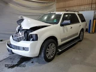 ✅ 2008 Lincoln Navigator • VIN: 5LMFU28588LJ04281 • Lot: 71795605. Wystawiony na Copart z przebiegiem Nie podano. Bezpłatny archiwum sprzedaży aukcyjnych z USA i szczegółowy raport historii pojazdu na DreamBid. Zdjęcie 1.