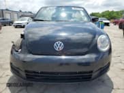 ✅ 2013 Volkswagen Beetle Fender Edition • VIN: 3VWJP7AT3DM680722 • Lot: 56591755. Listed on Copart with 162,502 mi. Free auction sales archive from the USA and detailed vehicle history report at DreamBid. Image 5.