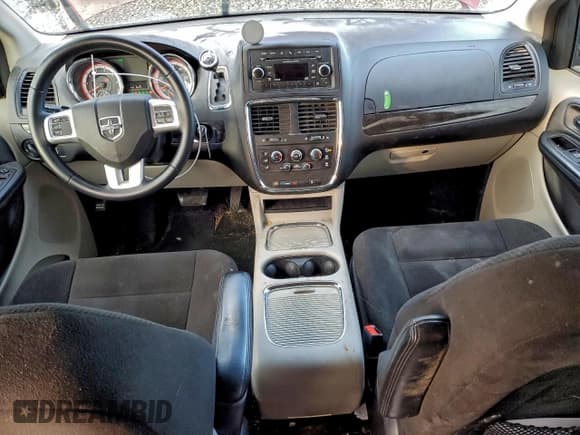 ✅ 2015 Dodge Grand Caravan SXT • VIN: 2C4RDGCG6FR624185 • Lot: 93893905. Listed on Copart with Not provided. Free auction sales archive from the USA and detailed vehicle history report at DreamBid. Image 8.