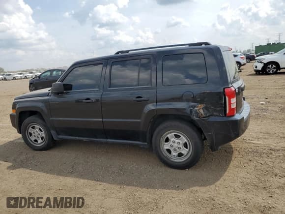 ✅ 2008 Jeep Patriot Sport • VIN: 1J8FT28078D799130 • Лот: 71275615. Опубликован ранее на Copart с пробегом Не указан. Бесплатный доступ к архиву аукционных продаж из США и подробный отчёт об истории автомобиля на DreamBid. Изображение 2.