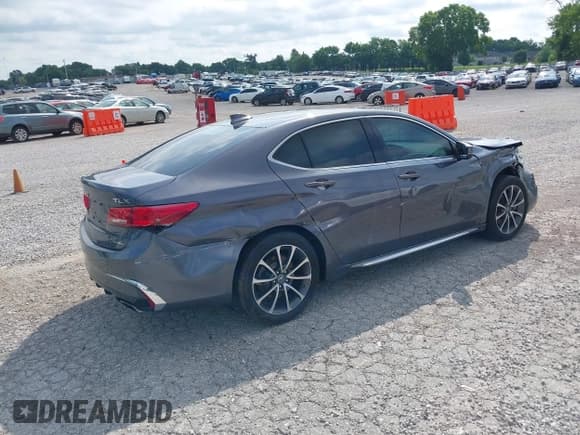 ✅ 2018 Acura TLX Technology • VIN: 19UUB3F51JA000554 • Lot: 42590220. Listed on IAAI with 63,692 mi. Free auction sales archive from the USA and detailed vehicle history report at DreamBid. Image 4.