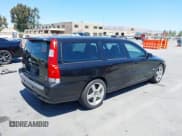 ✅ 2006 Volvo V70 • VIN: YV1SJ527762554219 • Lot: 42488499. Listed on IAAI with 90,132 mi. Free auction sales archive from the USA and detailed vehicle history report at DreamBid. Image 4.