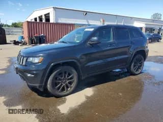 ✅ 2018 Jeep Grand Cherokee Laredo E • VIN: 1C4RJFAGXJC191297 • Лот: 70030045. Опубликован ранее на Copart с пробегом 78 754 миль. Бесплатный доступ к архиву аукционных продаж из США и подробный отчёт об истории автомобиля на DreamBid. Изображение 1.