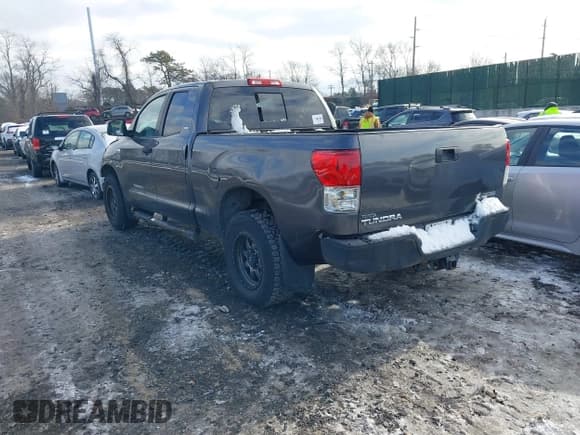 ✅ 2011 Toyota Tundra • VIN: 5TFRY5F14BX105163 • Лот: 41351530. Опубликован ранее на IAAI с пробегом Не указан. Бесплатный доступ к архиву аукционных продаж из США и подробный отчёт об истории автомобиля на DreamBid. Изображение 3.