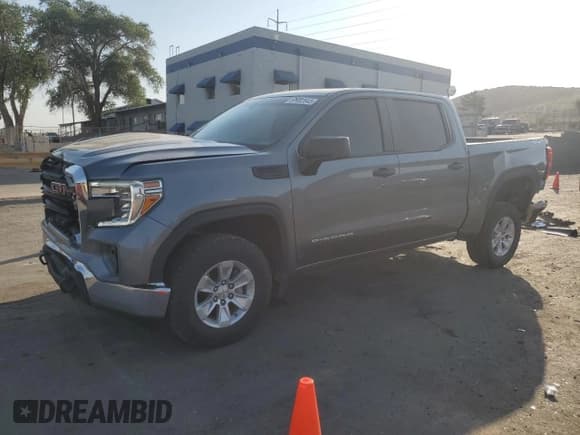 ✅ 2021 GMC Sierra 1500 • VIN: 3GTU9AEF1MG200185 • Lot: 61402845. Wystawiony na Copart z przebiegiem 67 554 mil. Bezpłatny archiwum sprzedaży aukcyjnych z USA i szczegółowy raport historii pojazdu na DreamBid. Zdjęcie 1.