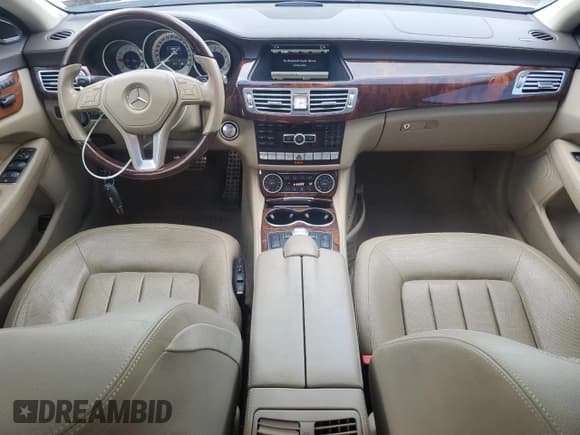 ✅ 2014 Mercedes-Benz CLS 550 • VIN: WDDLJ9BB6EA118140 • Lot: 62168485. Listed on Copart with 84,855 mi. Free auction sales archive from the USA and detailed vehicle history report at DreamBid. Image 8.